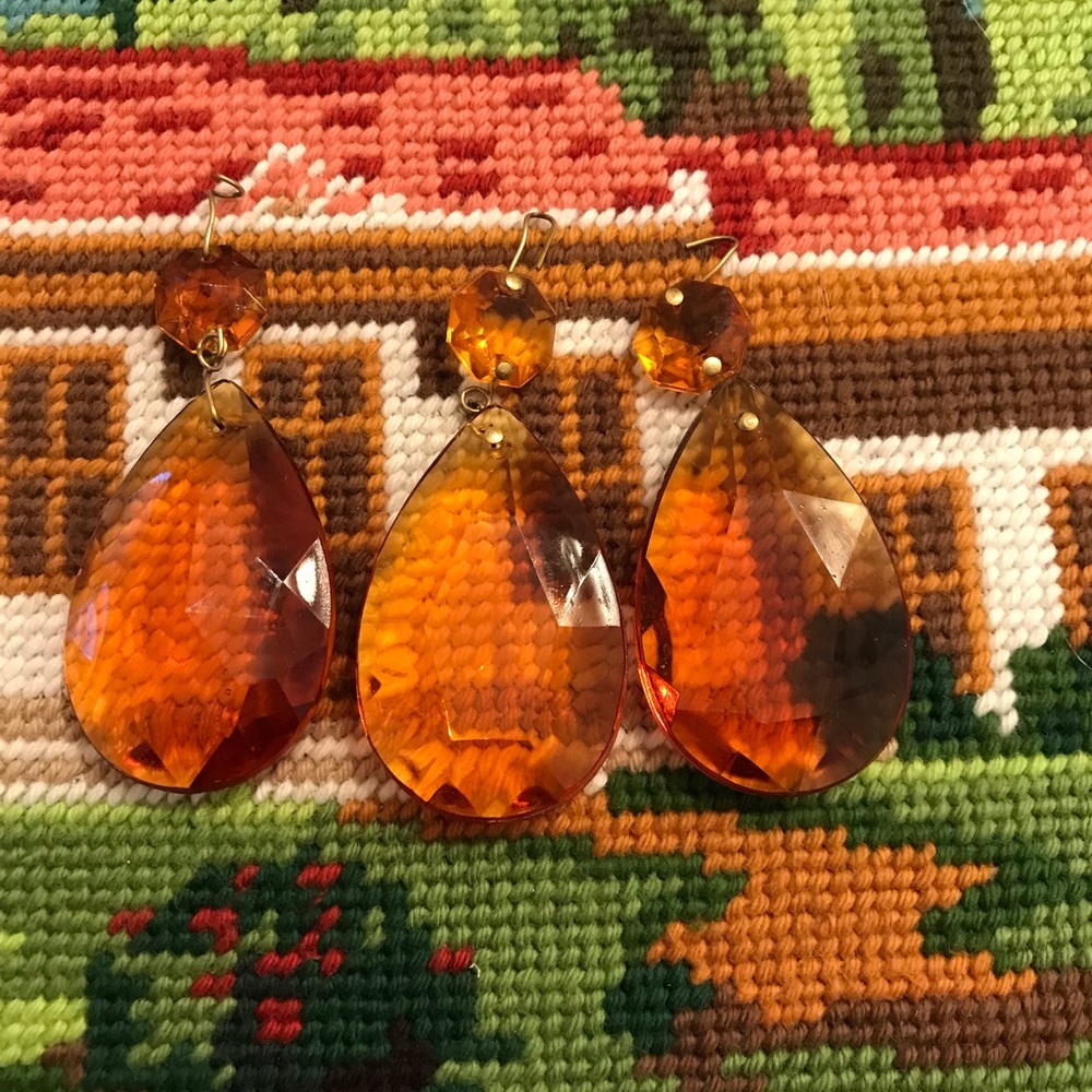 VINTAGE AMBER Crystals - Gorgeous